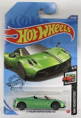 HOT WHEELS 17 PAGANI HUAYRA ROADSTER GREEN HW ROADSTERS 5 5 COMBINED