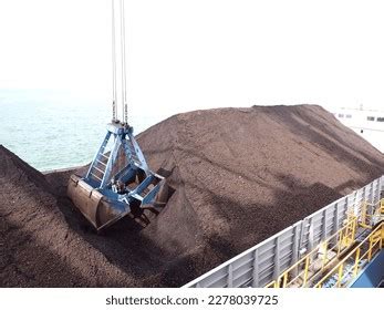 Coal Loading On Barge Using Grab Stock Photo 2278039725 | Shutterstock