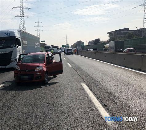 Rivoli Incidente Auto Tir Corso Francia Tangenziale Settembre