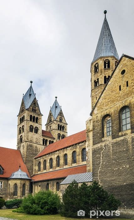 Fototapeta flizelinowa Kościół Matki Bożej w Halberstadt Niemcy