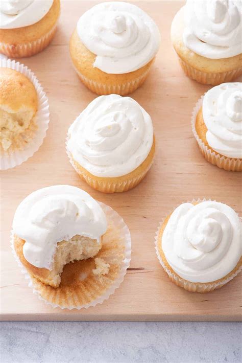 Vanilla Cupcakes With Vanilla Frosting