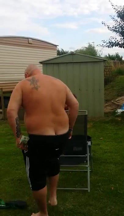 Fat Guy Does The Naked Ice Bucket Challenge ThisVid