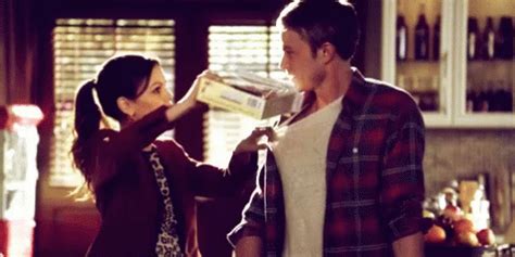 Zade Hart Of Dixie GIF - Zade HartOfDixie Cereal - Discover & Share GIFs Weird Town, Zoe And ...