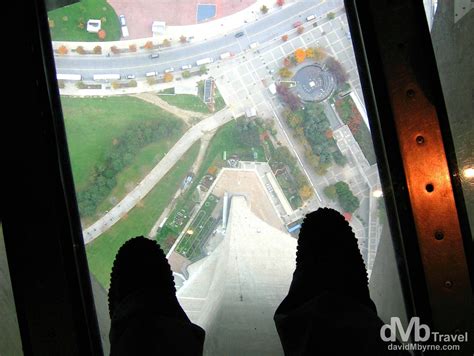 How Strong Is The Cn Tower Glass Floor | Viewfloor.co