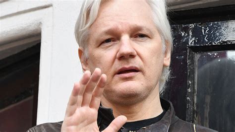 Who Is Julian Assange 5 Things To Know About Wikileaks Founder