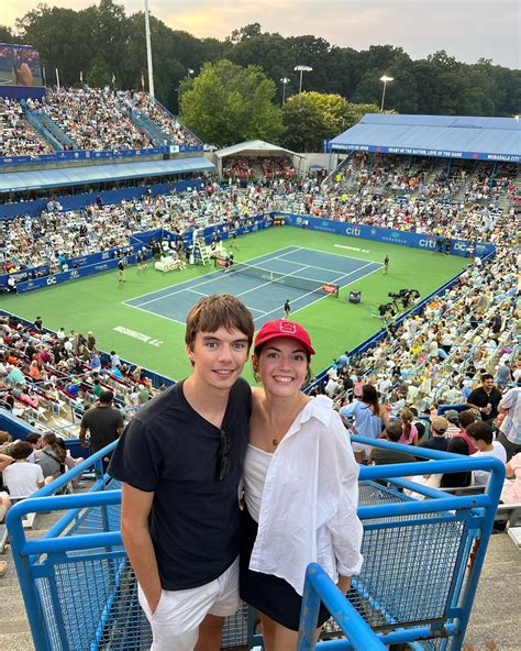 Avery Arthur (@avejaneburch) • Instagram photos and videos