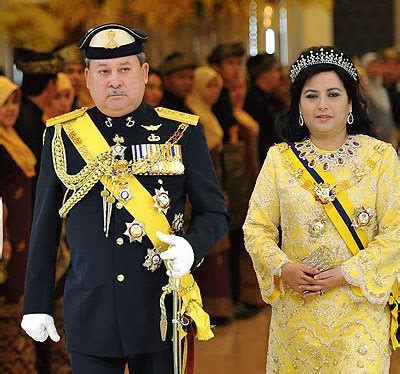 Nama Rasmi Isteri Sultan Johor - isterisahdu