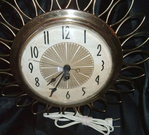 Vintage Westclox Wall Clock Vintage Clock Retro By Newtouvintage 18 00 Vintage Wall Clock