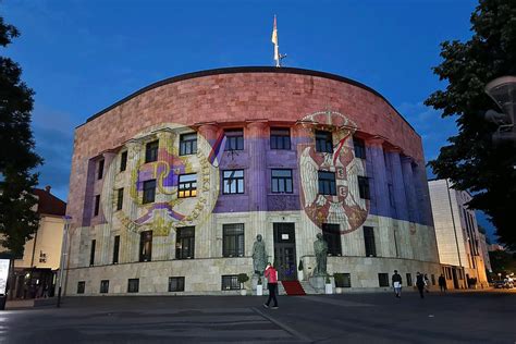 Palata Predsjednika Rs I Gradska Uprava Banjaluka U Bojama Zastave Foto