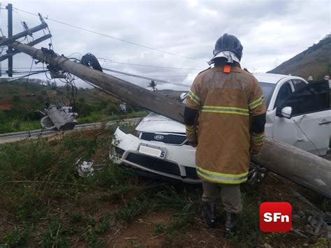 Cardoso Moreira Fica Sem Energia Ap S Carro Derrubar Poste Sf Not Cias