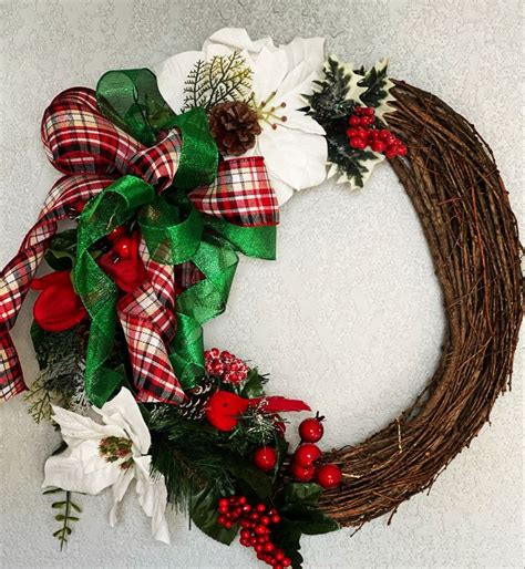 Christmas wreaths | Christmas wreaths, Christmas, Holiday decor