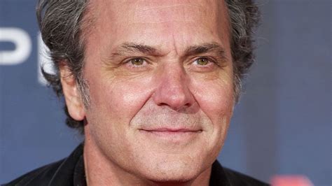 donde ver la serie la familia perfecta  jose coronado