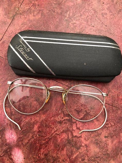 1920s Vintage Gold Filled Wire Rimmed Eye Glasses With Art Deco Case Engraved White Gold Filled