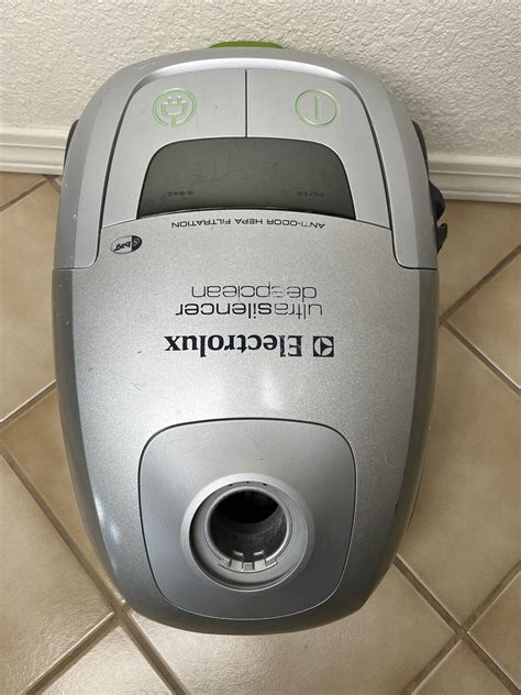 Electrolux Ultrasilencer El7061 Deep Clean Vacuum Cleaner Canister Only Ebay