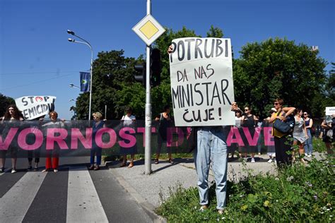 Ene Prosvjeduju Diljem Hrvatske Nakratko Zaustavile Promet U Zagrebu