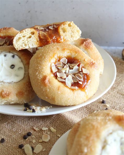 Ciambelle Ripiene La Ricetta Senza Uova Con Lievito Madre Laura Pondini