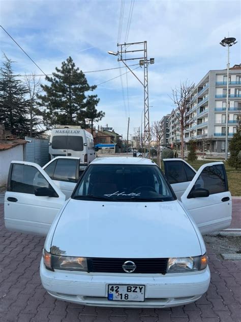 1991 model Nissan suny dört lastik sıfır pazarlık payı var Araba