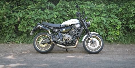 Yamaha XSR700 Legacy: A Detailed Review of a Modern Classic - Screen ...