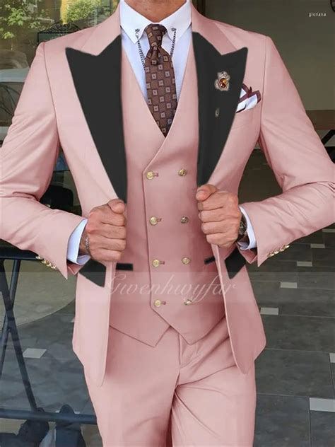 Gwenhwyfar 2023 Custom Made Light Pink Tan Groomsmen Suits With Gold