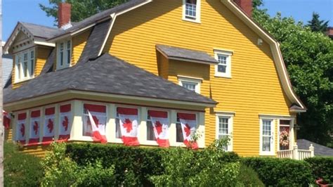 Canada Day 2014: How to fly the Canadian flag | CBC News