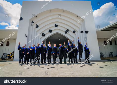 Perak Oct 23 14th Graduation Of Utp Students On Oct 23 2014 In Seri