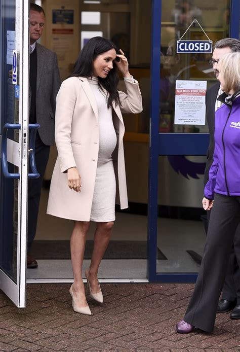 Meghan Markle Wore A Thing H M Maternity Dress Edition Fashionista