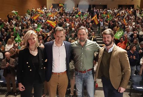 Abascal Reafirma Solemnemente El Pacto En La Junta Y Ve En Ma Ueco Un