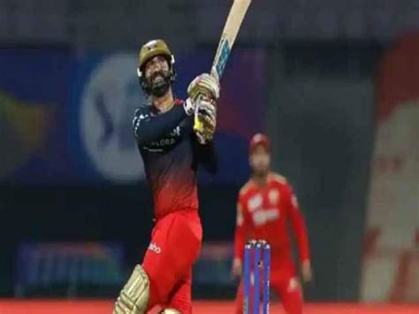 Fans React After RCB Batter Dinesh Karthik Consecutive Failure In Ipl