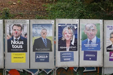 Présidentielle 2022 que risque t on si l on dégrade des affiches de