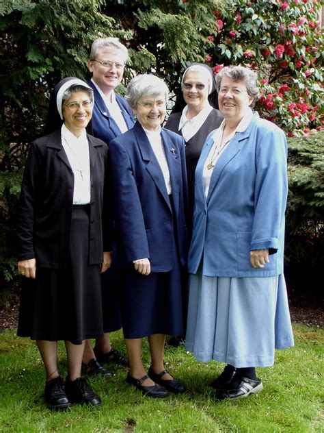 The 2005 Ssmo Jubilarians Left To Right Sister Marie Bern Flickr