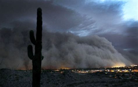 Dust Storms on Photographs (11 pics) - Izismile.com