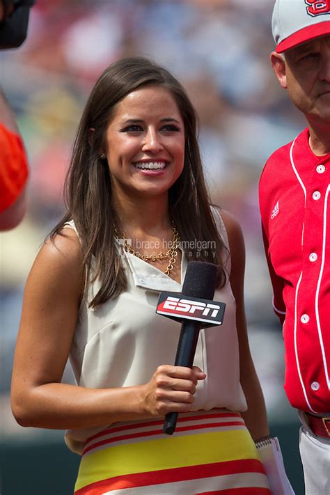 Kaylee Hartung Leaving Espn For Cnn Sec Rant