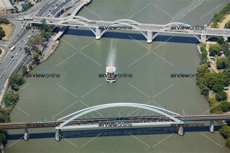 Aerial Photography Merivale Bridge and William Jolly Bridge, Brisbane - Airview Online