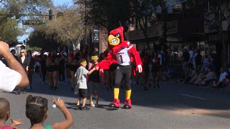 Louisville Cards invade the streets of Orlando for Citrus Bowl Parade