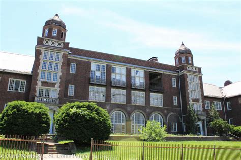 Mark Twain Elementary School – St Louis Patina