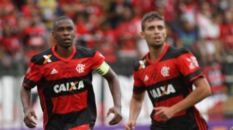 Semelhan As E Diferen As Marcam A Nova Dupla De Zaga Do Fla Flamengo