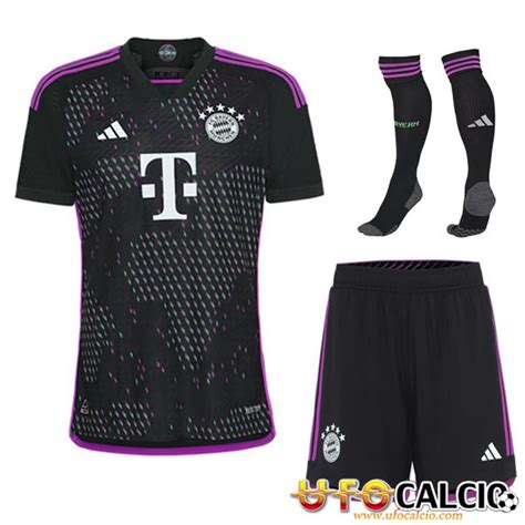 Kit Maglia Bayern Monaco Seconda Pantaloni Calzini A Poco