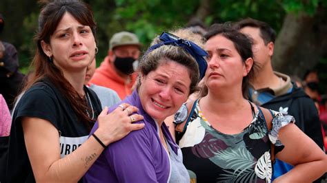 Incidentes Con La Policía En La Marcha De Familiares Y Amigos Del Joven De 16 Años Baleado En