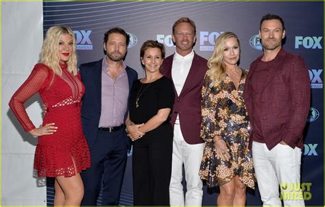 Beverly Hills 90210 Cast Debuts Reboot Teaser At Fox Upfronts