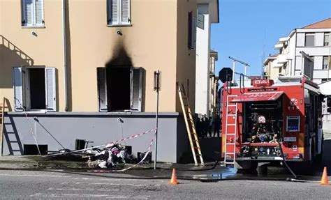 Il Monferrato Incendio A Oltreponte Evacuata Una Palazzina Dell Atc