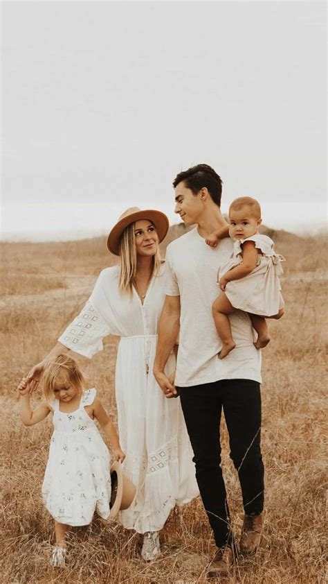 19+ Classy Neutral Family Photo Outfits For Every Season [2024]