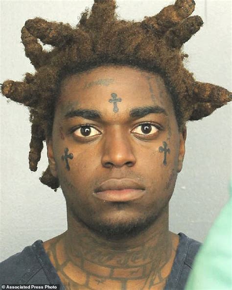 Rapper Kodak Black Busted By Police Live On Instagram Daily Mail Online