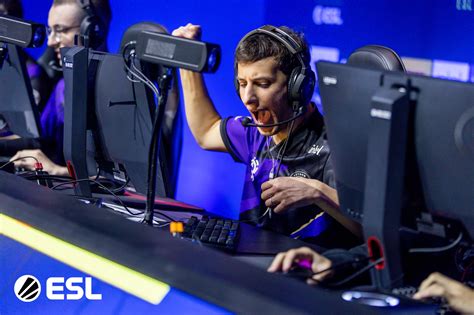 ESL Challenger Katowice 2023 9z bate MIBR e conquista classificação