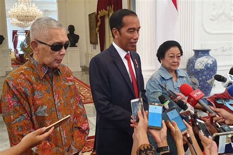 Foto Jokowi Dan Megawati Saling Ucapkan Selamat