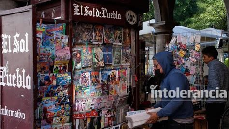 Comienza el retiro de 20 casetas de periódicos en Puebla capital