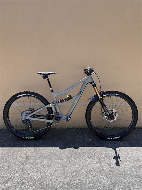 2022 Ibis Ripmo V2 AXS W Carbon Wheels For Sale