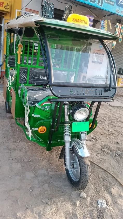 Saarthi Green Dlx Battery Operated Passenger E Rickshaw At Rs