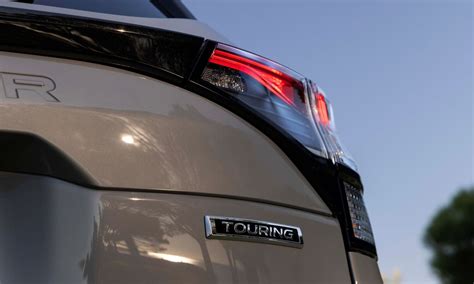 subaru forester hybrid     ketahui tentang suv hybrid