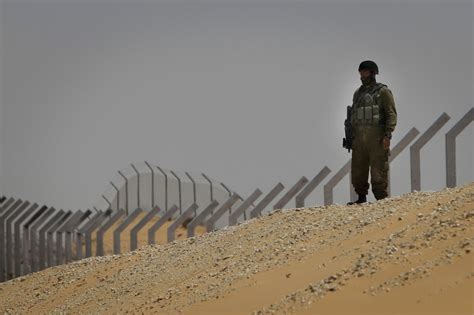 After attack, construction resumes on Egypt border fence | The Times of ...