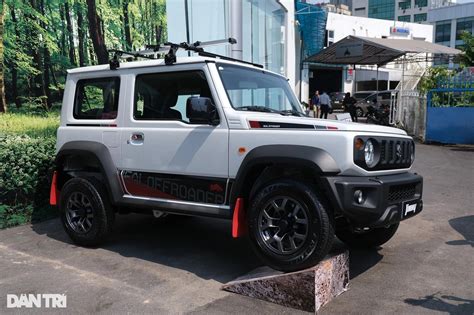 Ra mắt được gần nửa năm Suzuki Jimny mới về đúng giá tại đại lý Báo